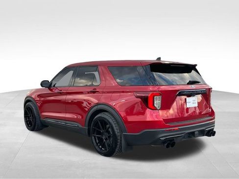 Used 2022 Ford Explorer ST image 7