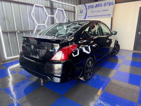 Used 2016 Nissan Versa SV image 17