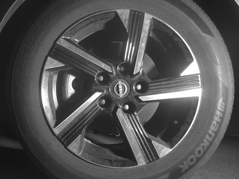 Used 2025 Nissan Sentra SV FWD image 9