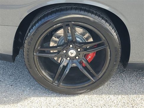 Used 2018 Dodge Challenger R/T Scat Pack image 6