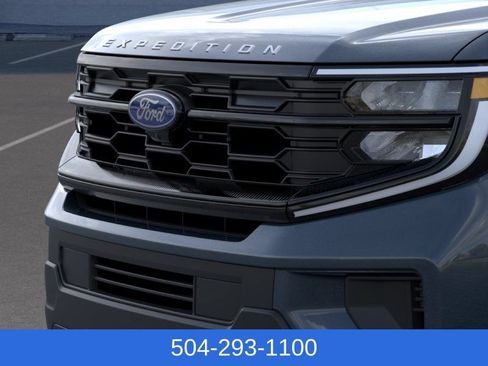 New 2026 Ford Expedition Active RWD image 19