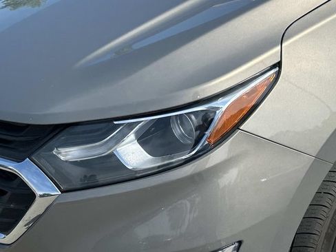 Used 2019 Chevrolet Equinox LT FWD image 9