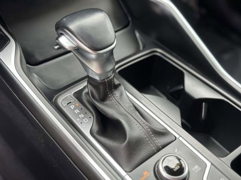 Used 2022 Kia Sorento S image 12