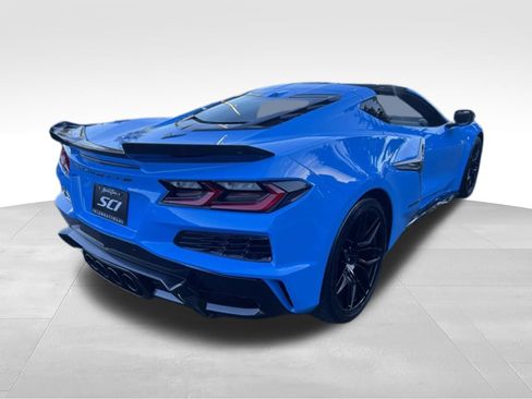Used 2023 Chevrolet Corvette Z06 w/ Stealth Interior Trim Package RWD image 5