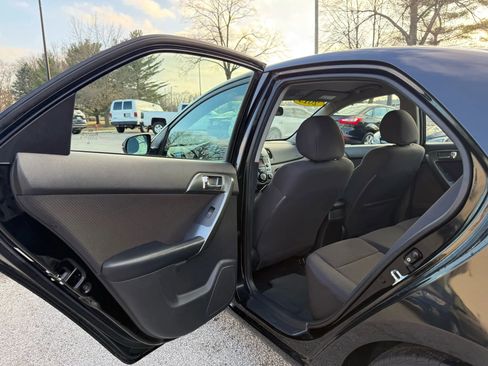 Used 2013 Kia Forte EX w/ Fuel Economy Pkg image 12