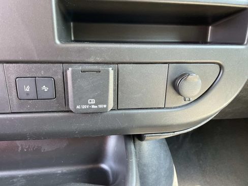 Used 2020 Chevrolet Express 3500 LT w/ LT Preferred Equipment Group RWD image 32