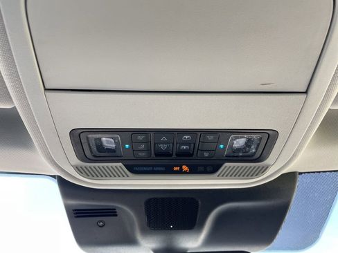 Used 2025 Ford Expedition Active AWD/4WD image 21