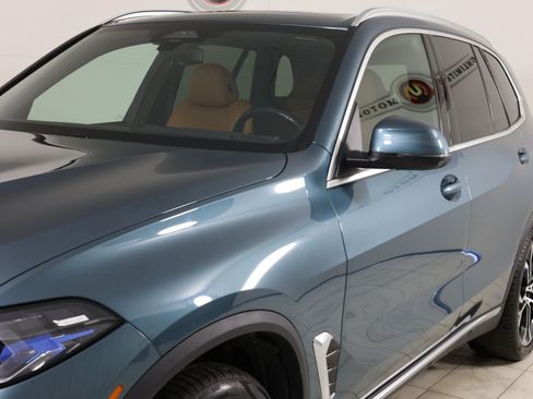 Used 2024 BMW X5 xDrive40i w/ Premium Package AWD/4WD image 52