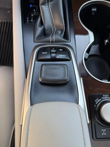 Used 2019 Lexus RX 350 AWD w/ Navigation Package image 33
