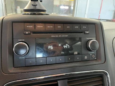 Used 2014 Dodge Grand Caravan American Value Package image 34