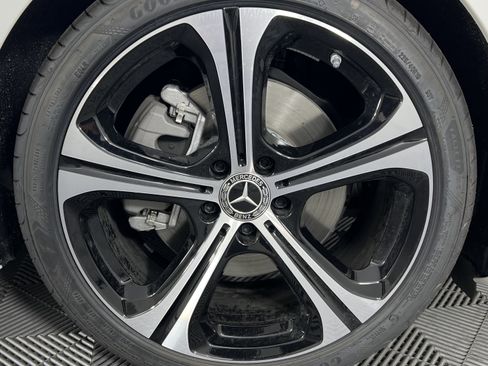 New 2025 Mercedes-Benz C 300 4MATIC Sedan image 15