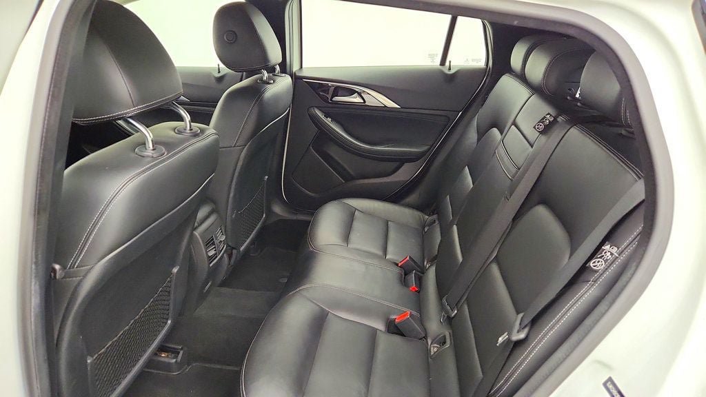Used 2018 INFINITI QX30 AWD w/ Cargo Package image 21