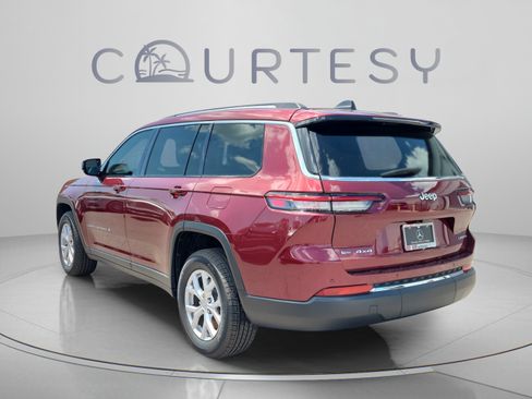 Used 2021 Jeep Grand Cherokee L Limited AWD/4WD image 2