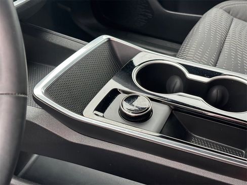 Used 2026 Chevrolet Equinox LT image 12