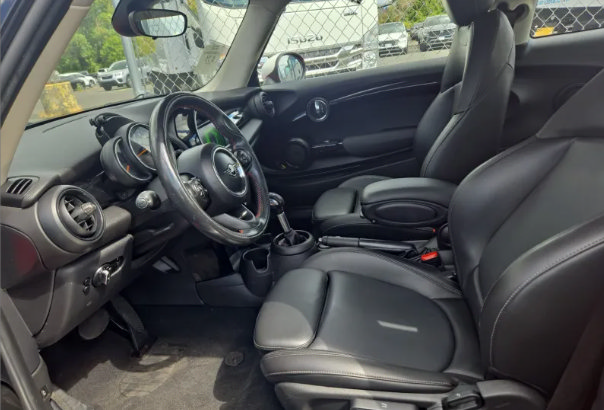 Used 2019 MINI Cooper S w/ Driver Assistance Package FWD image 6