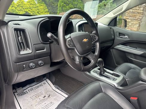 Used 2016 Chevrolet Colorado LT w/ Midnight Edition AWD/4WD image 10