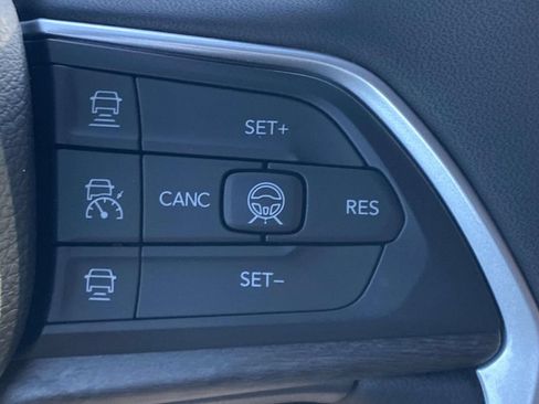 New 2026 Jeep Grand Cherokee Limited w/ Limited Altitude Package RWD image 24