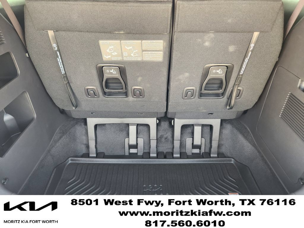 New 2026 Kia Carnival FWD image 22