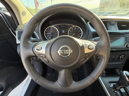 Used 2016 Nissan Sentra SV image 13
