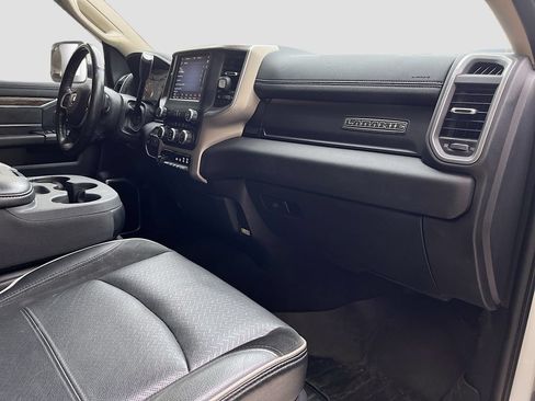 Used 2020 RAM 2500 Laramie w/ Chrome Appearance Group AWD/4WD image 28