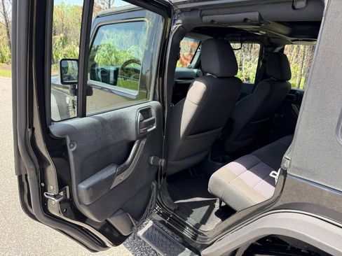 Used 2012 Jeep Wrangler Unlimited Sport w/ Connectivity Group AWD/4WD image 16