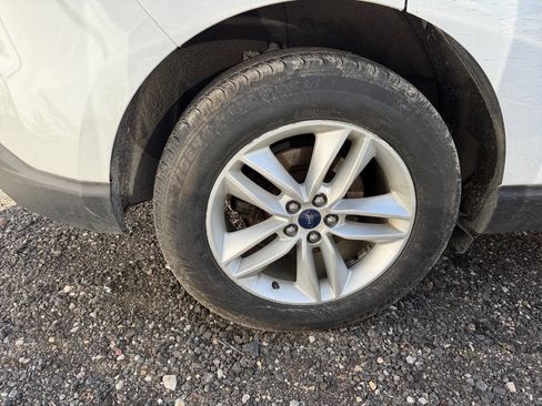 Used 2017 Ford Edge SEL w/ Class II Trailer Tow Package AWD/4WD image 11