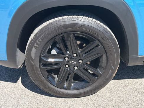 Used 2025 Chevrolet Trax ACTIV FWD image 38