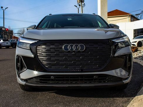 Used 2024 Audi Q4 e-tron Premium Plus w/ Premium Plus image 2
