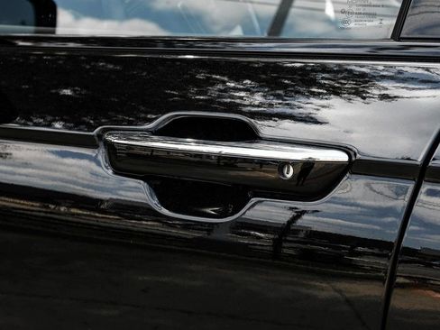 Used 2023 Jeep Grand Cherokee Overland w/ Luxury Tech Group IV image 50