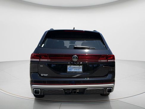 New 2026 Volkswagen Atlas Peak Edition AWD/4WD image 6
