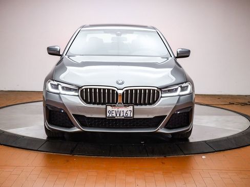 Used 2023 BMW 530e w/ M Sport Package RWD image 2