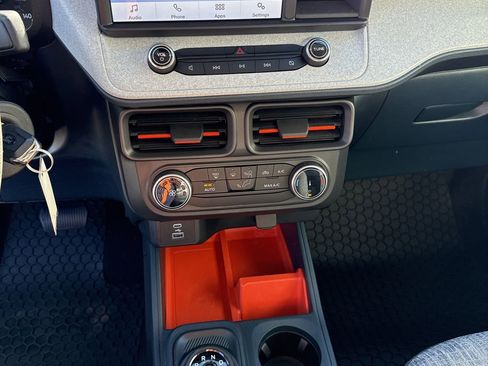 Used 2023 Ford Maverick XLT image 19