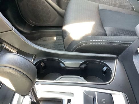 Used 2024 Subaru Ascent Premium w/ Convenience Package image 23