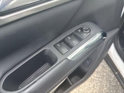 New 2026 Chevrolet Traverse LT w/ Driver Confidence Package image 13