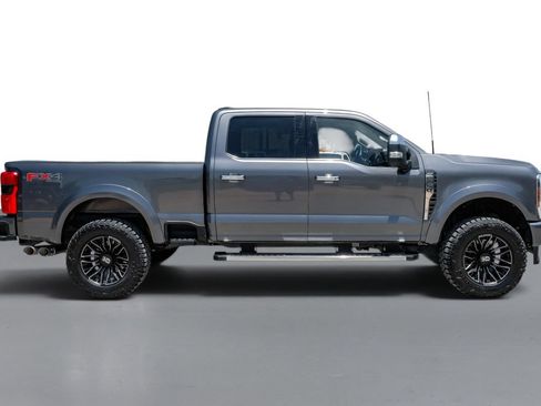 Used 2025 Ford F250 Lariat w/ Chrome Package AWD/4WD image 6