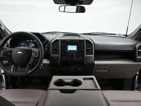 Certified 2022 Ford F250 XL w/ Power Equipment Group image 18