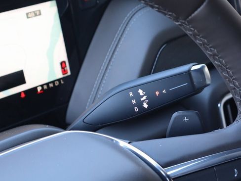 New 2026 GMC Yukon XL Elevation image 17