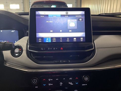 Used 2022 Jeep Compass Limited w/ Elite Group image 22