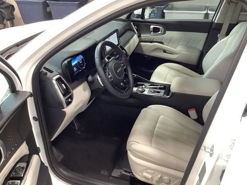 Certified 2023 Kia Sorento SX Prestige image 21