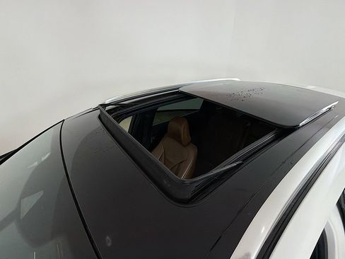 Used 2022 Lincoln Nautilus Reserve w/ Luxury Package image 17