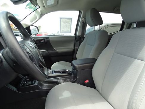 Used 2019 Toyota Tacoma SR RWD image 8