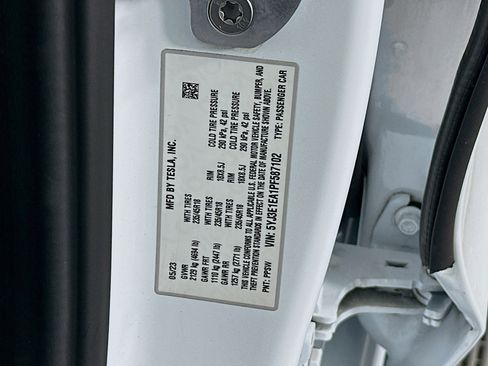 Used 2023 Tesla Model 3 Standard Range RWD image 12