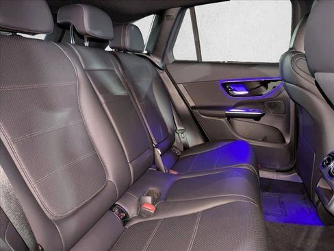 Certified 2025 Mercedes-Benz GLC 300 image 21
