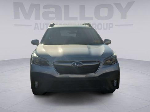 Used 2020 Subaru Outback Premium image 8