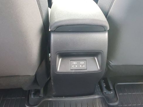 Used 2025 Toyota Corolla LE FWD image 20