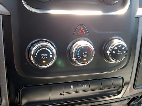 Used 2016 RAM 1500 Express AWD/4WD image 15