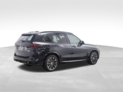 New 2026 BMW X5 M60i image 5