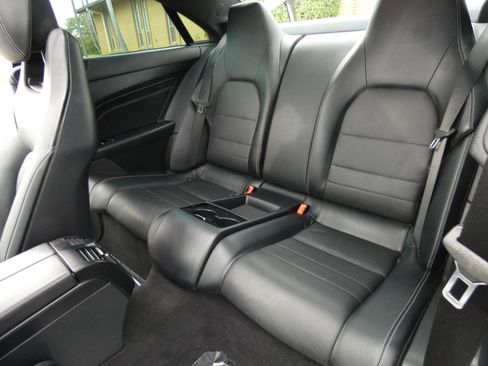 Used 2014 Mercedes-Benz E 350 4MATIC Coupe image 44