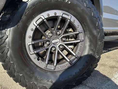 Used 2020 Ford F150 Raptor w/ Equipment Group 802A Luxury image 9