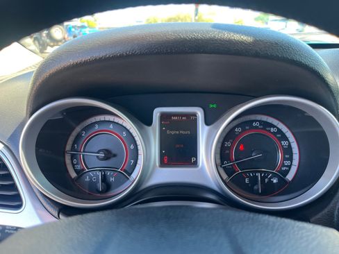 Used 2020 Dodge Journey SE w/ SE Popular Equipment Group FWD image 10